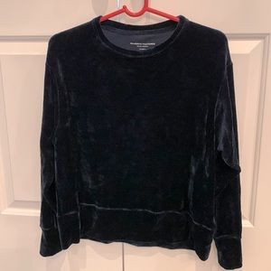 Velvet top. Short, to the hips. Dark majestic blue.